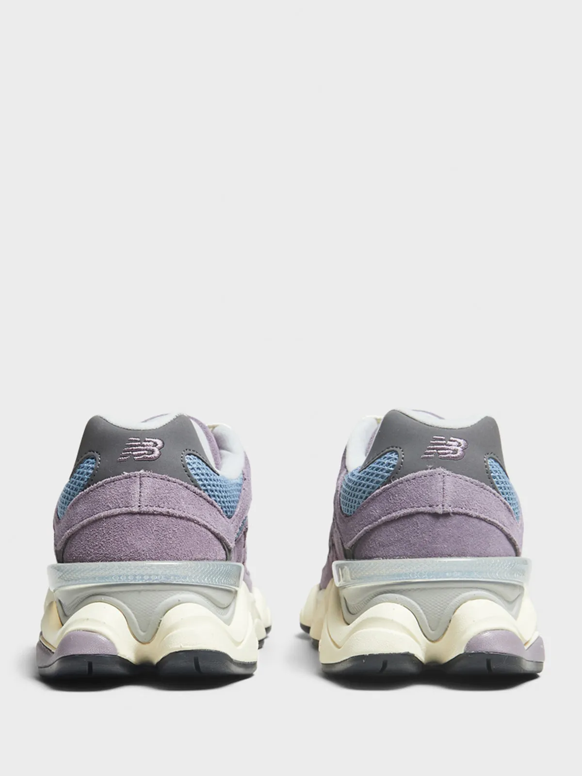 9060 Sneakers in Purple