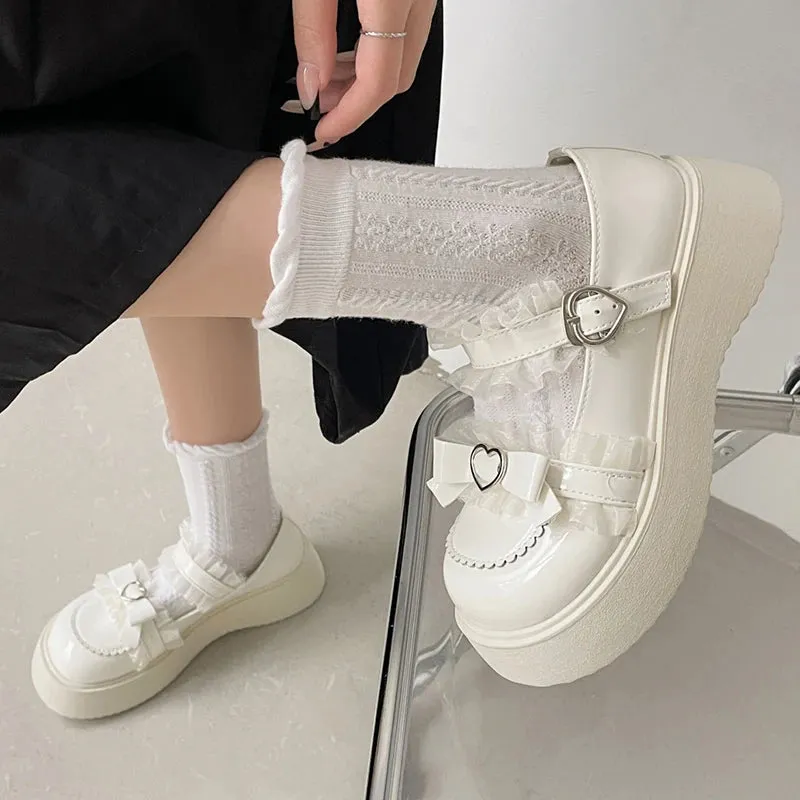 Aiertu  Chunky Platform Mary Jane Shoes for Women Patent Leather Lace Ankle Strap Pumps Woman Autumn White Lolita Shoes Y2K