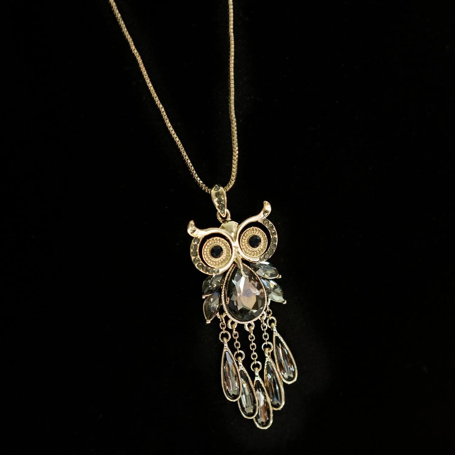 Empire Cove Owl Pendant Necklace  Silver Toned Rhinestone Fashion Jewelry