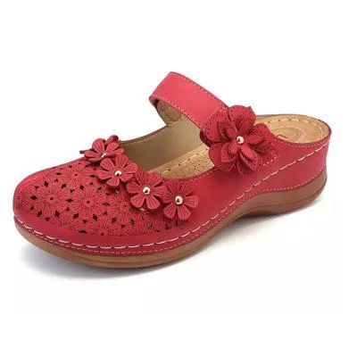 Round-toed flower openwork vintage casual slippers