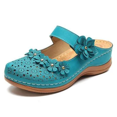 Round-toed flower openwork vintage casual slippers