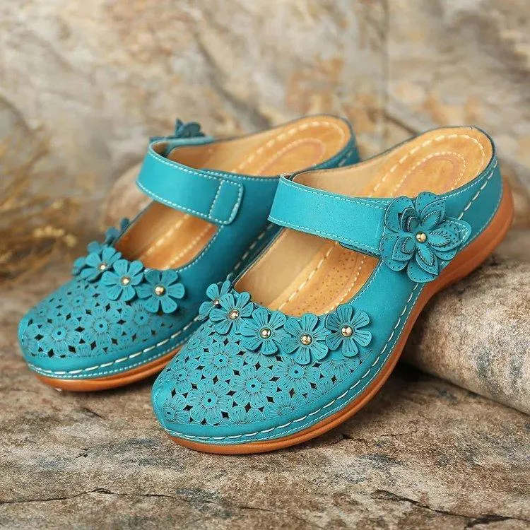 Round-toed flower openwork vintage casual slippers