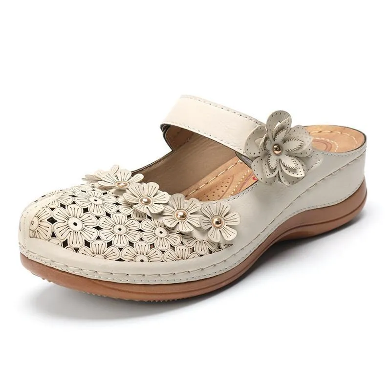 Round-toed flower openwork vintage casual slippers