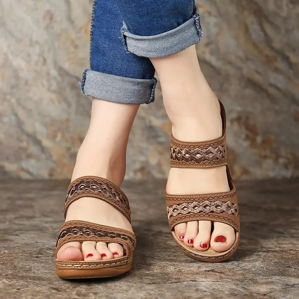 Soft-soled casual wedge non-slip platform sandals