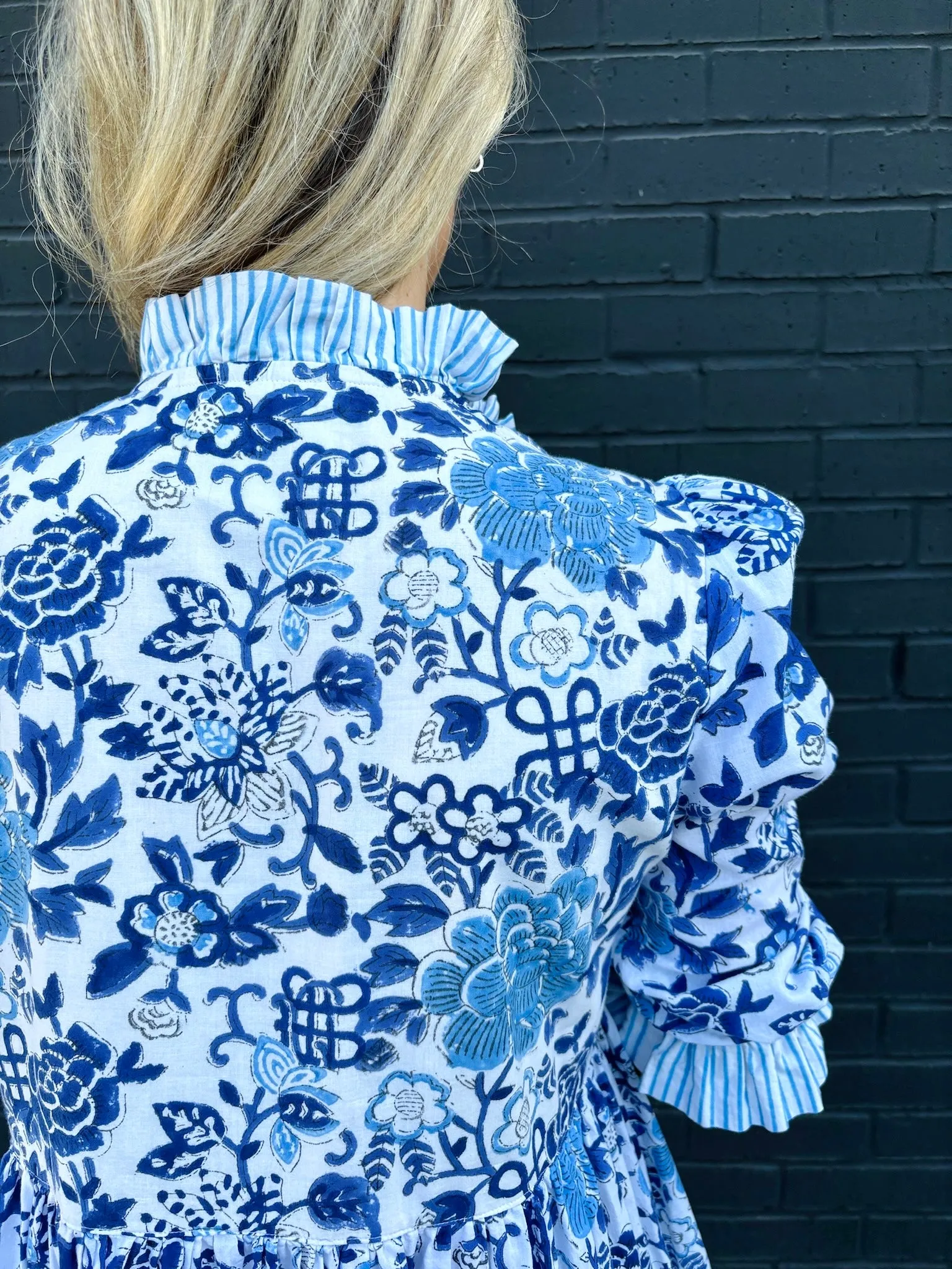 The Anndee short dress in blue and white porcelain block print