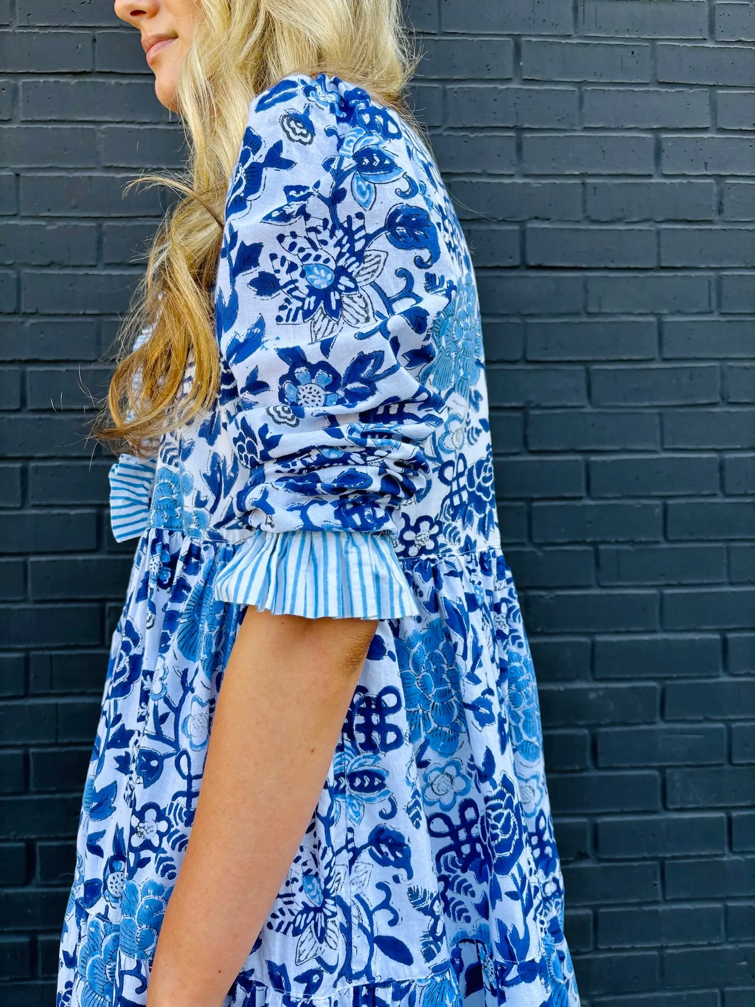 The Anndee short dress in blue and white porcelain block print