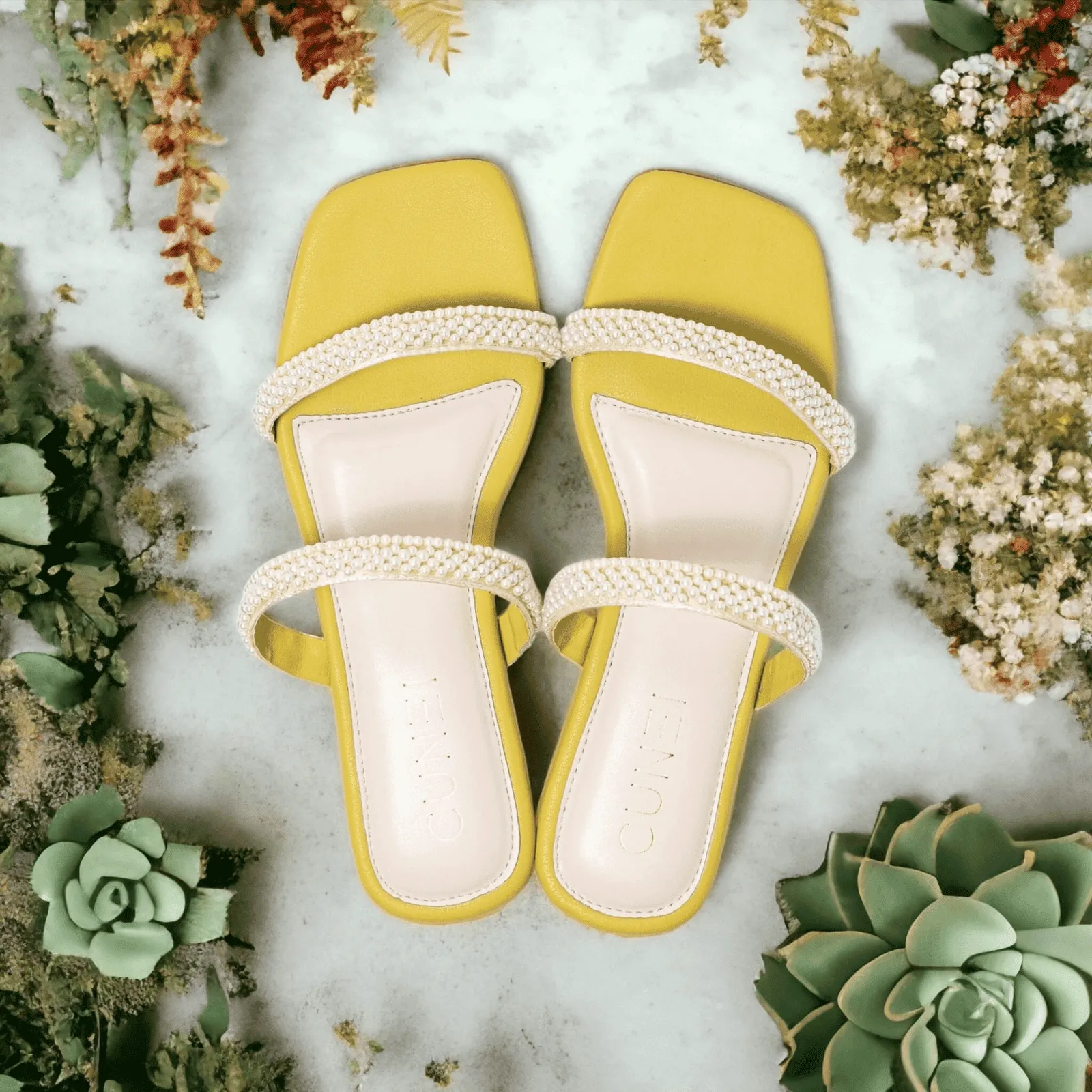 Twin Seed-Pearl and Lemon Yellow Flats