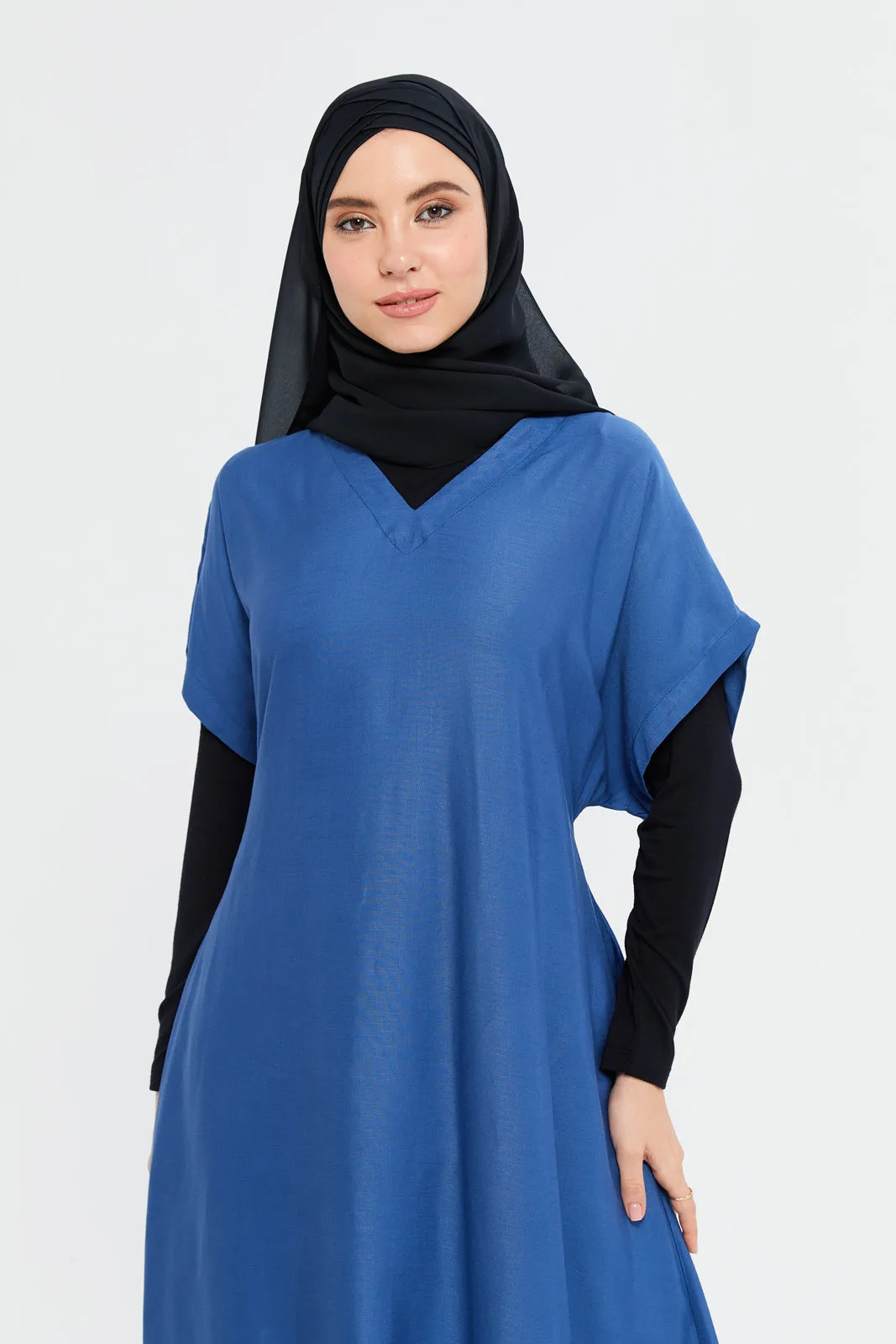 Women Navy Plain Sinched Waist Kaftan