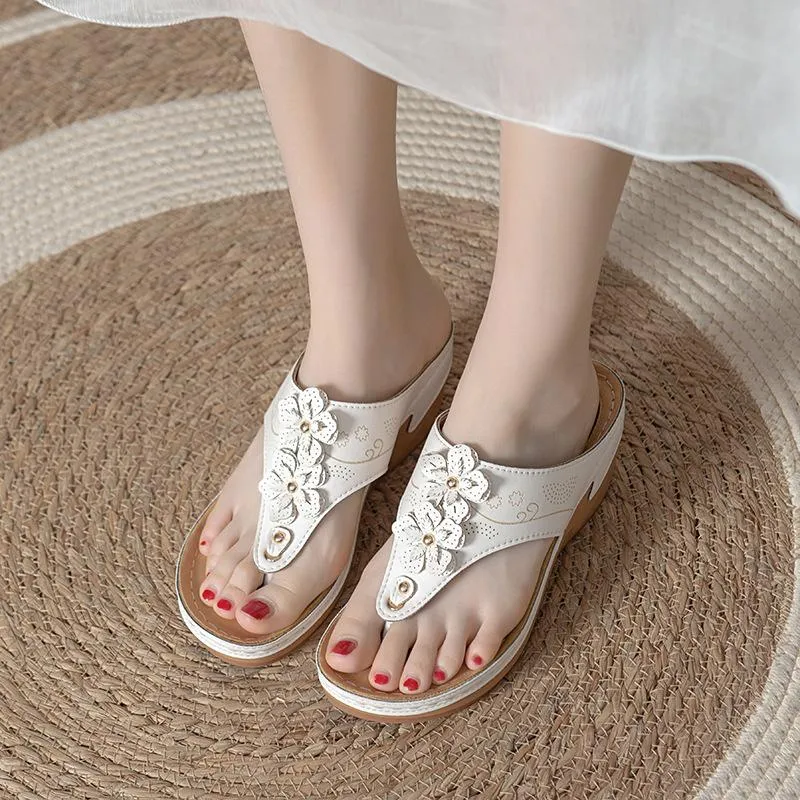 Women's Flower Decor Flip Flops Outdoor Non Slip Sandals